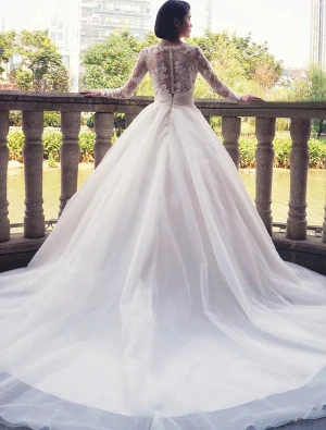 Robe De Mariée Glamour 2017 V Cou Applique Dentelle Blanche Robes De Mariée Avec Le Train
