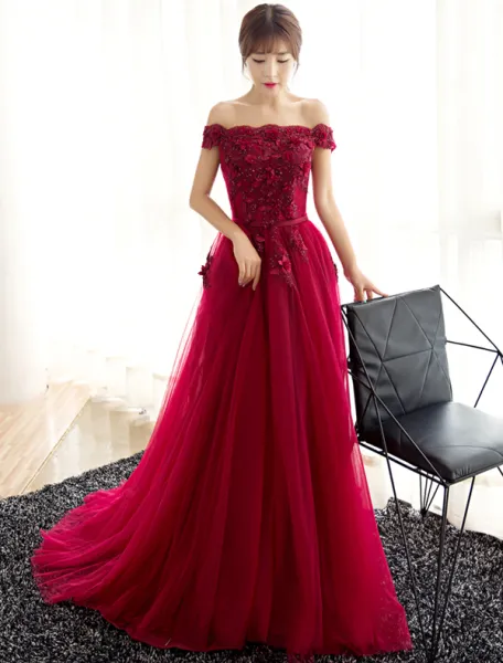Glamourösen Abendkleider 2017 Von Der Schulter Bördeln Applique Blumen Burgundy Kleid