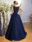 Robes De Bal Magnifique 2017 Cuillère Dentelle Col Applique Perlage Strass Bleu Marine Robe Bleue Avec Un Arc-noeud
