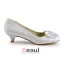 Prinses Wees Teen Buigen Wit Satijn Kitten Heels Bruidsschoenen Trouwsschoenen