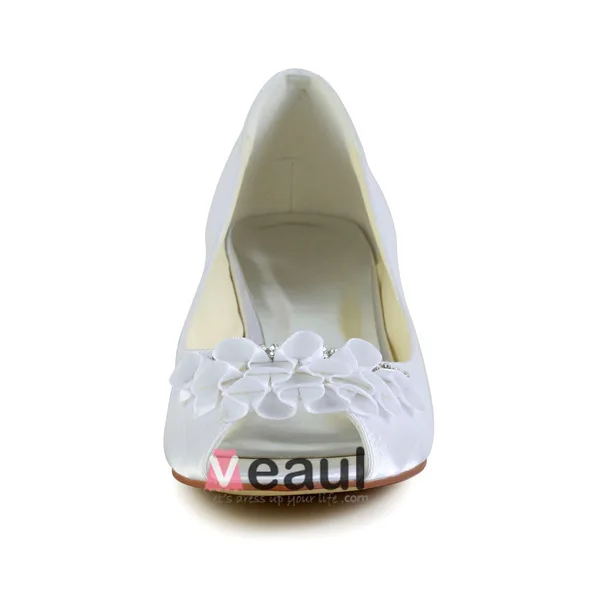 Mooie Peep Toe Doorboorde Ontwerp Met Strass Kitten Heels Pumps Bruidsschoenen Trouwsschoenen