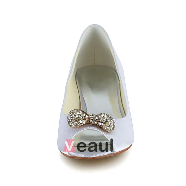 Sparkly Peep Toe White Satin Kitten Heels Pumps Wedding Shoes With Rhinestone Bow