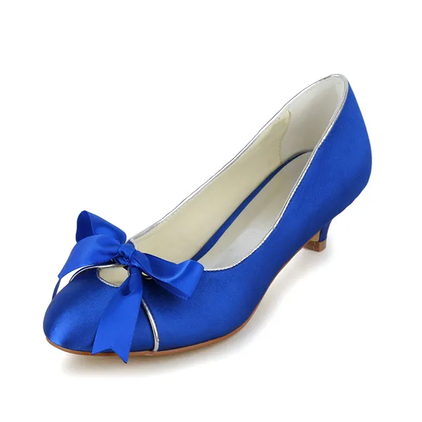 Bombas Azules Del Talón Bajo Elegantes Satén Zapatos De Novia De La Boda Con El Arco