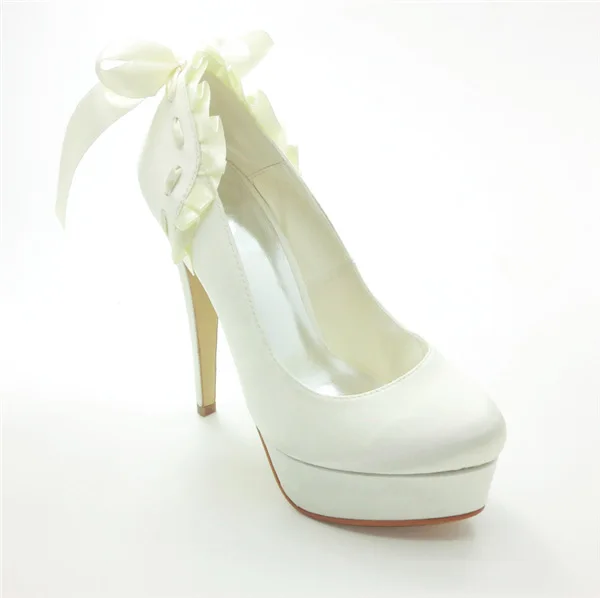Chic Peep Toe Inläggningar Strass Vit Satin Kattunge Klackar Brudskor