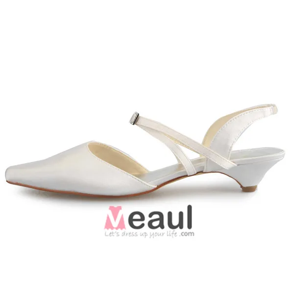 Elegant Pointed Toe Strap Ivory Low Heels Wedding Shoes