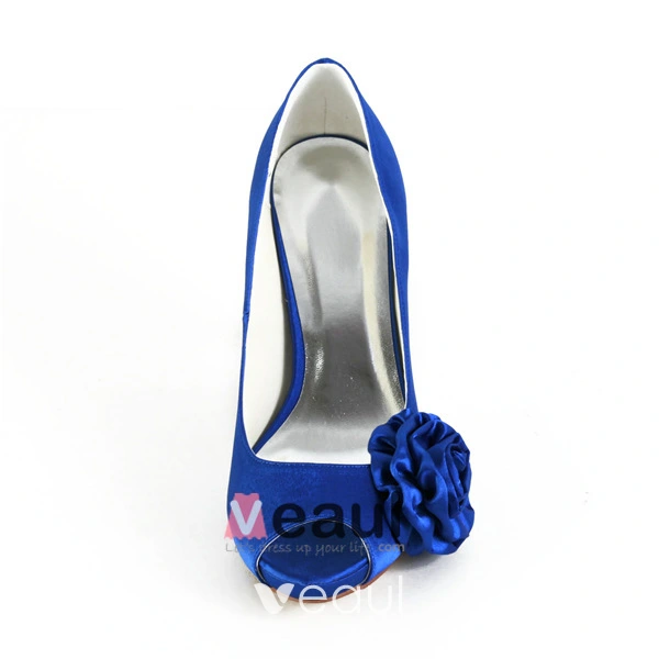 KCT Menswear's Royal Blue Velvet Prom Shoes with Royal Pyramid Spikes