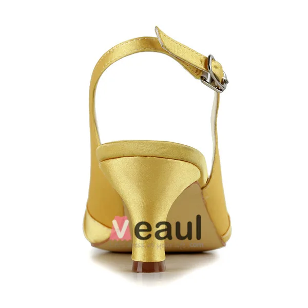 Glittrande Spetsiga Tå Strass Remmar Guld Satin Låga Klackar Sandaler Brudskor