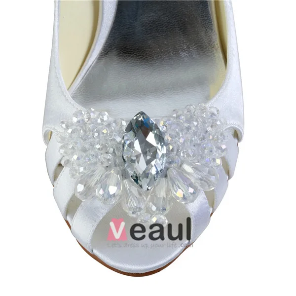 Peep Toe Piękna Połowie Przebił Białej Satyny Obcasy Pumps Buty Ślubne Obrączki Z Sercem W Kształcie Kryształu Kryształu Górskiego