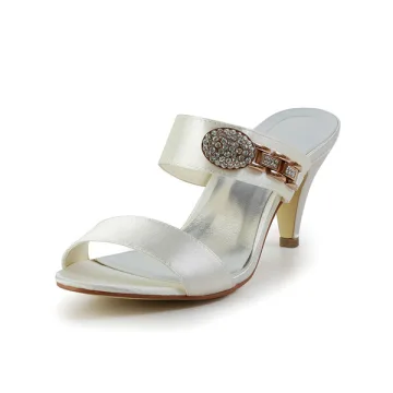 Mode Strappy Klackar Elfenben Satin Brudskor Bröllopsskor Med Strass