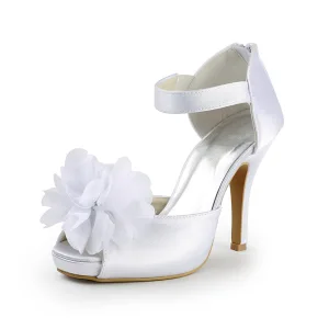Glamour Chaussures De Mariée Blancs En Satin Sandales Peep Toe Avec Grosse Fleur