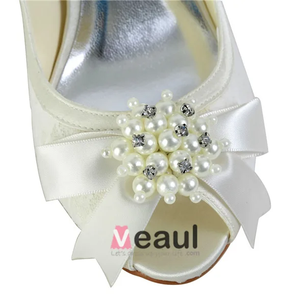 Belles Chaussures De Mariée Blanches Bout Ouvert Talons Aiguilles Dentelle Escarpins Avec Perles