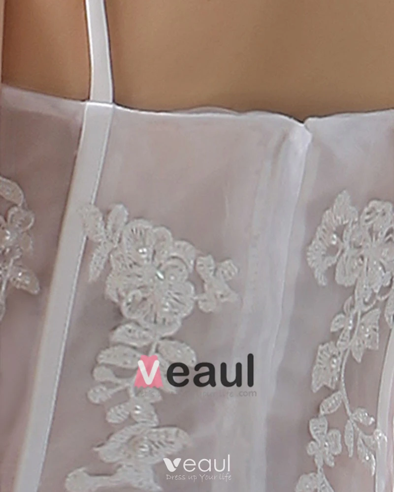 Court Train V-Neck Applique Layered Mini Wedding Dresses