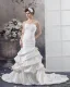 Satin Rüschen Trägerlosen Blumendekor Kapelle Mermaid Brautkleid Hochzeitskleider