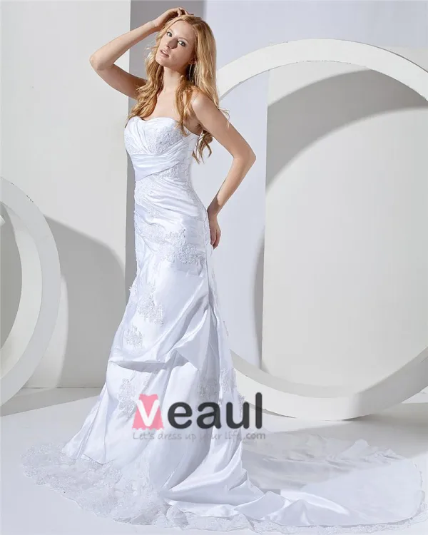 Flower Emboidered Sweetheart Court Mermaid Bridal Gown Wedding Dress