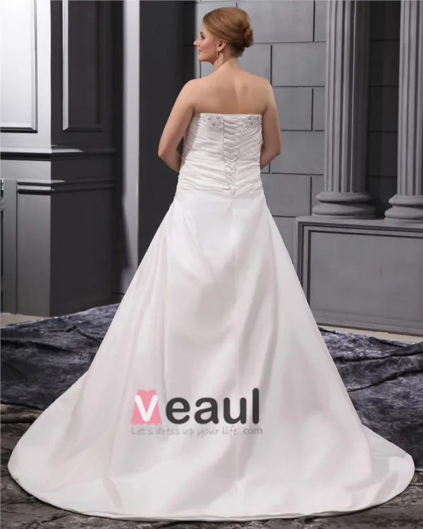 Satin Sweetheart Tribunal De Ruche Plus La Robe De Mariage De Taille