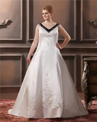 A Ligne Col En V Balayage Satin De Broderie Sans Manche Plus La Robe De Mariée De Taille