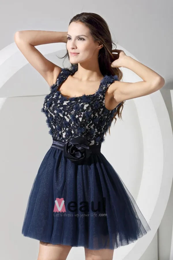 Stylish Silk Like Satin Lace Gauze Spaghetti Straps Sequins Sleeveless Backless Pleated Short Cocktail Dress
