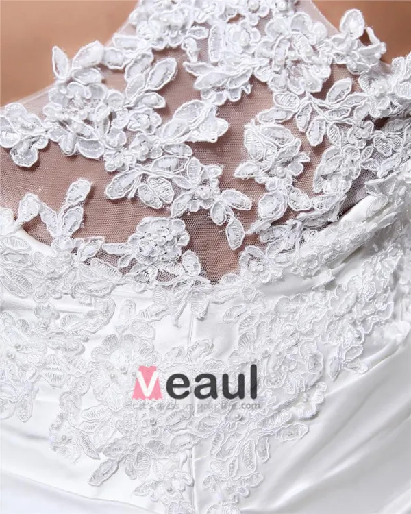 Elegant Satin Plisse Applique Halter Longueur Robe De Mariée Fourreau