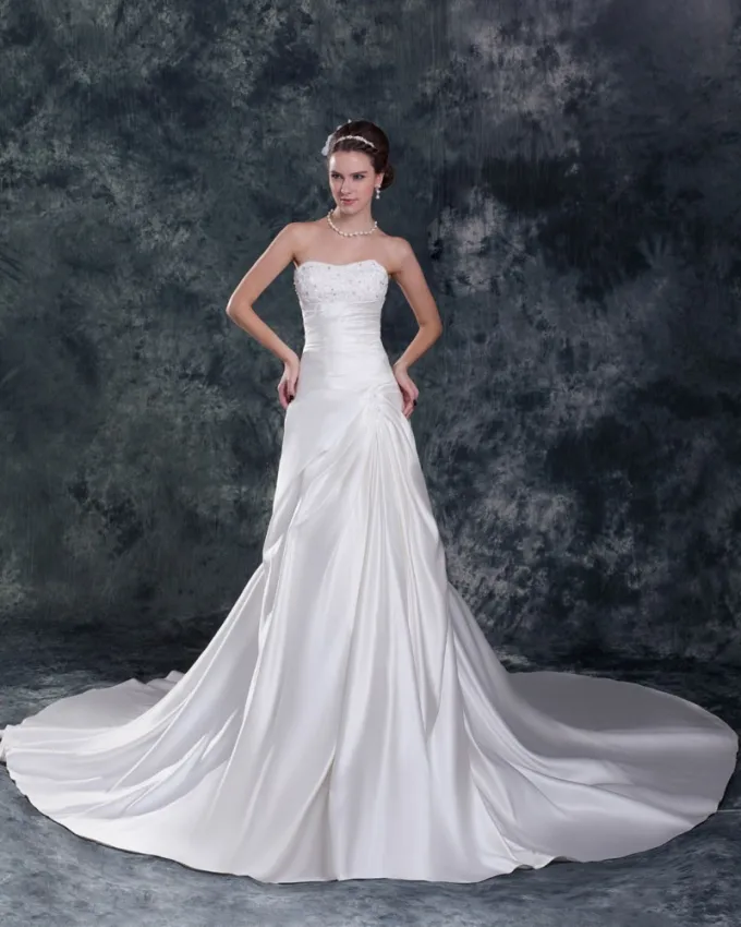 Satin Ruffle Paljetter Kjaereste Domstol Tog Skjede Brudekjoler Bryllupskjoler