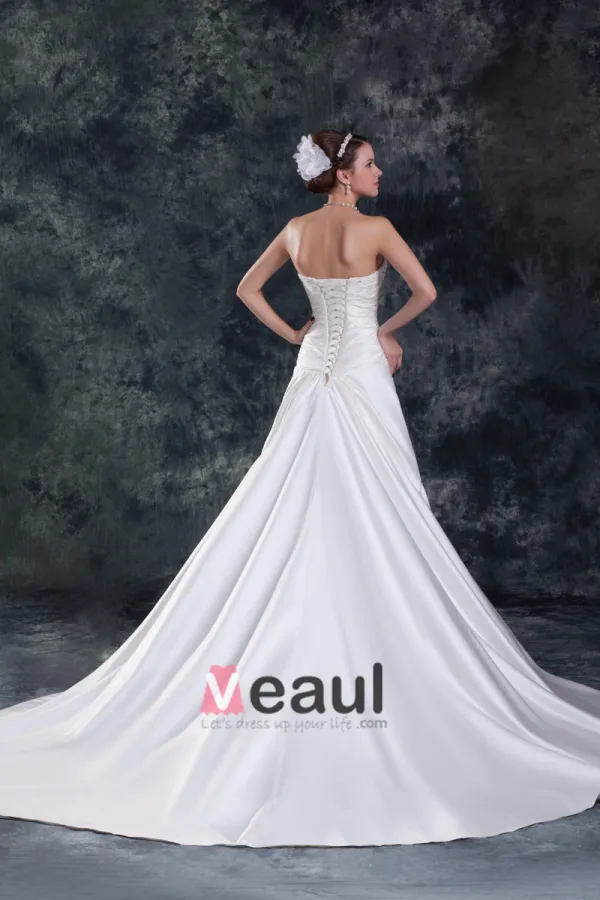 Satin A Volants Paillettes Sweetheart Les Trains Tribunal Robe De Mariée Fourreau