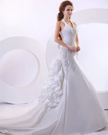 Beau Taffetas Perles Applique Licol Monnoeudh Train Robe De Mariée Sirène