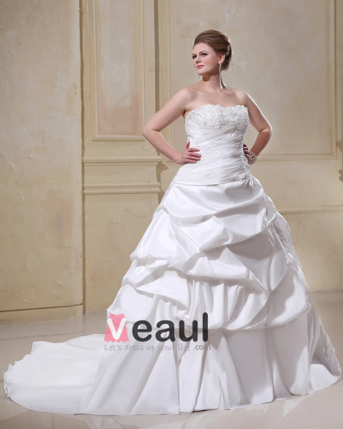 Taft-trägerlose Bördelnde Reich Kapelle Zug Brautkleider Große Größen