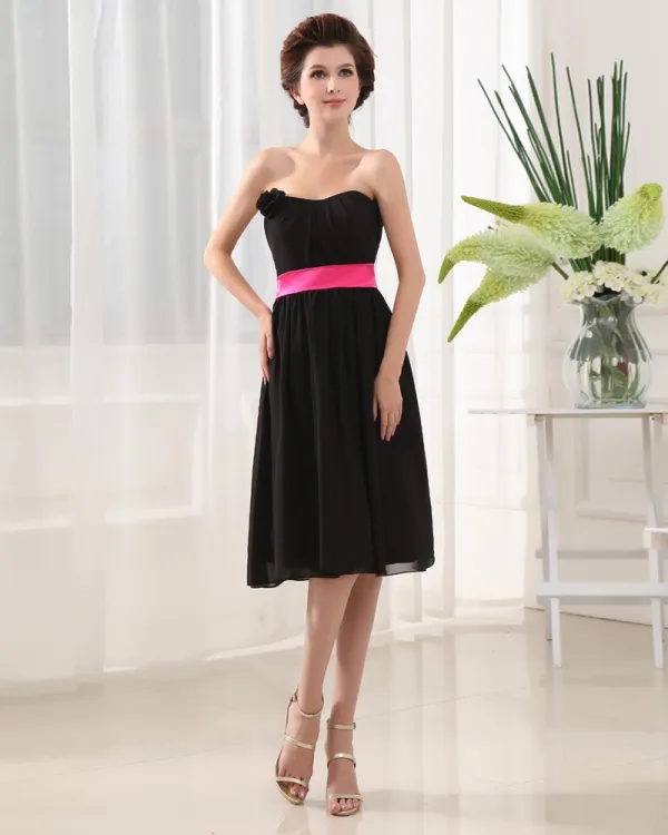 Mousseline de soie A-ligne Halter Longueur Genou Robes de Demoiselle d'Honneur