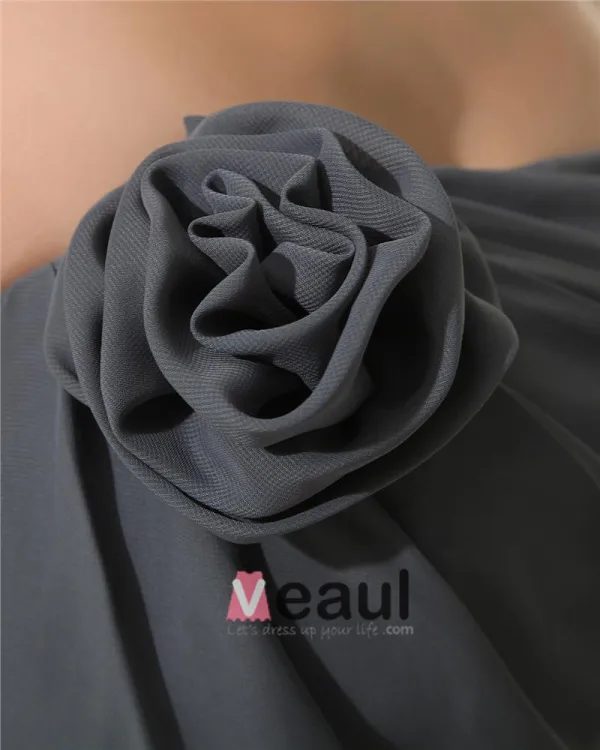 Fleur Plissee Robes De Demoiselle D'honneur A La Main Sans Bretelles De Genou De Longueur