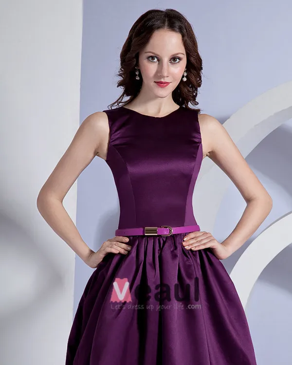 Taffeta Bateau Sleeveless Knee Length Bridesmaid Dress