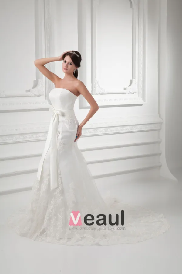 Applique De Tulle Perlage Noeud Bretelles Les Trains Tribunal Robe De Mariée Sirène