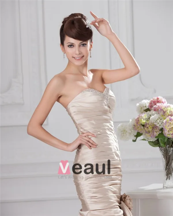 Sweetheart Pleated Floor Length Bowknot Satin Sheath Wedding Dress