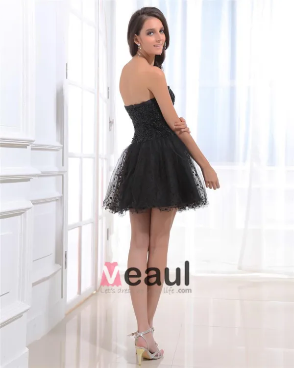 Satin Gasbind Beading Kjaereste Rygglose Glidelas Ermelos Plissert Mini Cocktail Kjoler Festkjoler