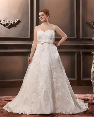 Satin Cherie Applique Des Robes De Mariage De Taille
