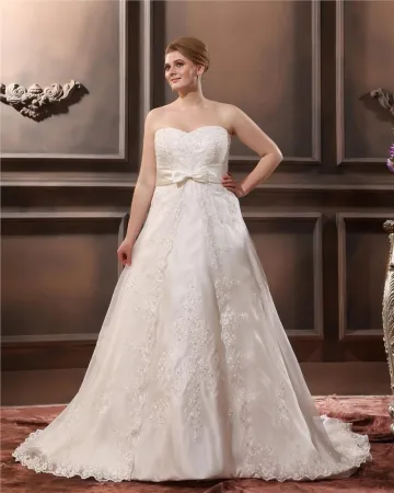Satin Cherie Applique Des Robes De Mariage De Taille