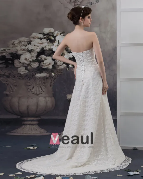 Sweetheart Beading Floor Length Lace Empire Wedding Dress