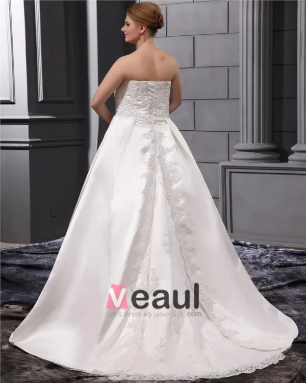 A-ligne De Balayage Bretelles En Satin Dentelle Broderie Robe De Mariée Perle De Taille Plus