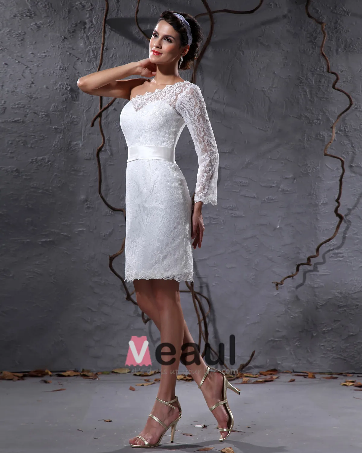 fitted lace wedding dress Camille main image 1