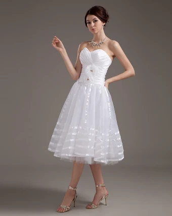 Elegant Bustier De Satin D Applique Fils Robes De Mariée Courte