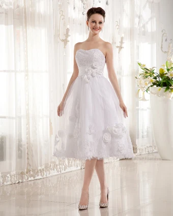 Fleurs De Tulle D Applique Charmeuse Sans Manches Cherie Robes De Mariée Courte