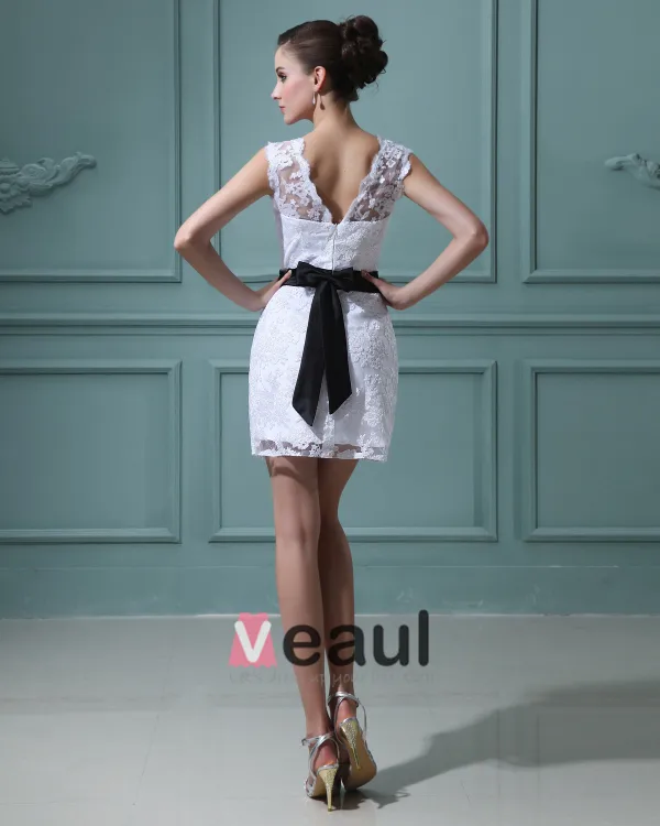 Fleurs Manche De Lacet Bateau Mini Robes De Mariée Courte