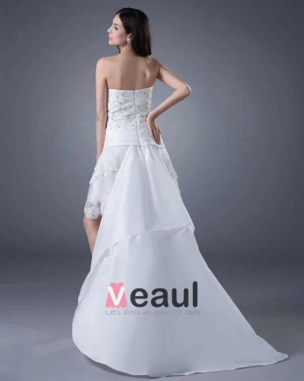 Haut Bas Satin Perlant Applique Mariée Robes De Mariage De Robe