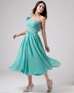 Reich One Shoulder Chiffon Brautjungfernkleider