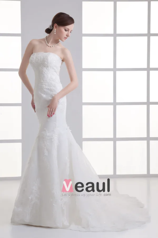 Tulle Applique Beading Court Train Strapless Mermaid Wedding Dress