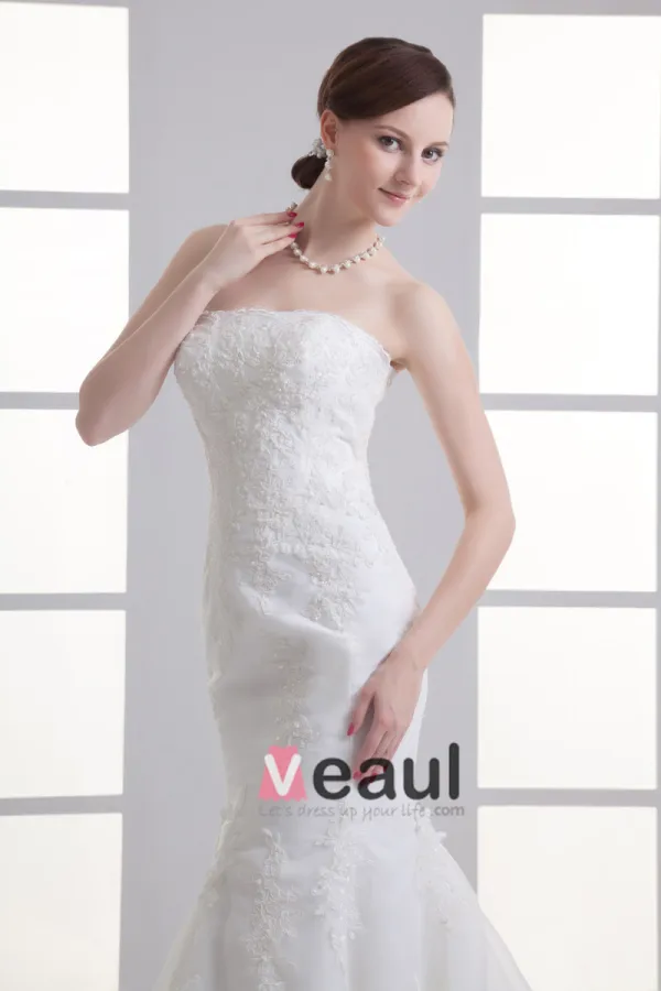 Tulle Applique Beading Court Train Strapless Mermaid Wedding Dress