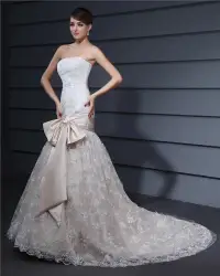 Trägerlosen Bowknot Stickerei Bodenlange Spitze Frau Mermaid Brautkleid