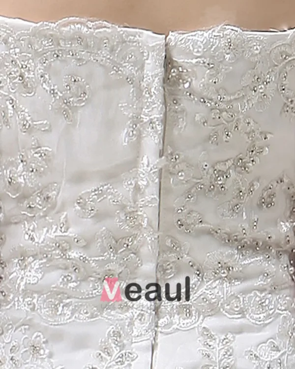 Broderie Perles Bretelles Train Chapelle Satin Robe De Mariée Fourreau