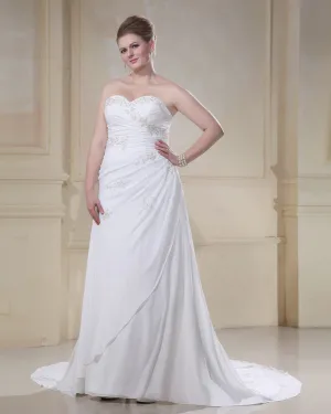 Elegant Perlant Broderie De Train De Cour Plus La Taille De La Robe De Mariée A Ligne