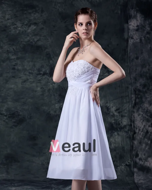 Embroidery Strapless Knee Length Wedding Dress