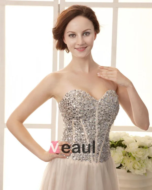 Beading Kjaereste Halsen Dip Hem Blonder Opp Tilbake Grenadine Satin Women Cocktail Festkjoler