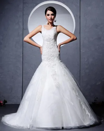 Fil Satin Dentelle Applique Cathedrale Train Robe De Mariée Sirène